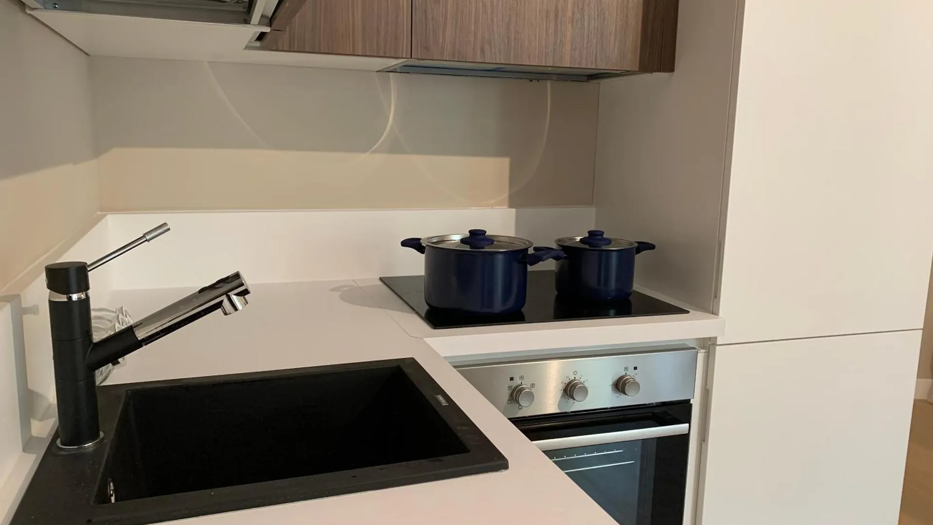 Porta Venezia New Luxury Apt - Wifi Full Equiped Milan Italy